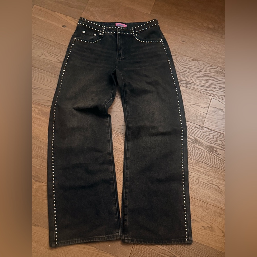 Quincy Studded Low Rise Baggy Edikted Jeans